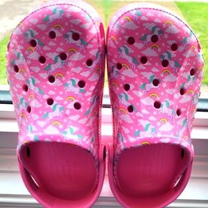 Size 3 big kid or 5 women Authentic CROCS BNWT